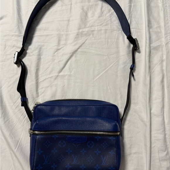 Louis Vuitton Messenger bag - Picture 2 of 5